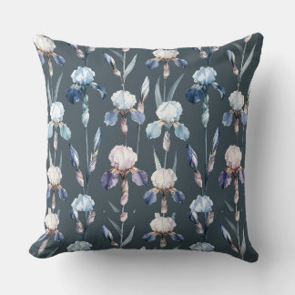 Cojín Decorativo Lirios elegantes florecen en simetría refinada y f