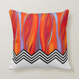 Cojín Decorativo Llama Chevron| rojo naranja azul lila blanco negro