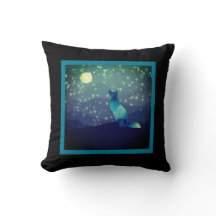 Lobo azul admirando la luna llena en las montañas
