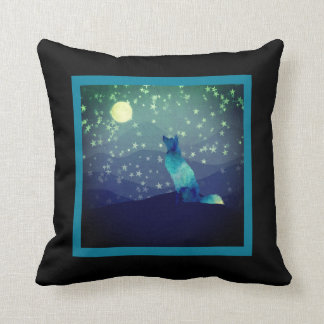Cojín Decorativo Lobo azul admirando la luna llena en las montañas