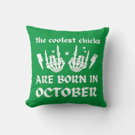 COJÍN DECORATIVO LOS POLLOS MÁS FRÍOS NACEN EN OCTUBRE.