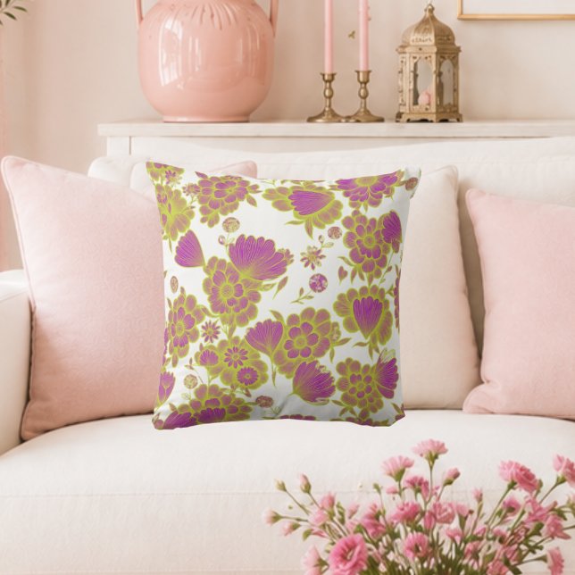 Cojín Decorativo Lou Light 🤍💜 Floral Barroco (Subido por el creador)