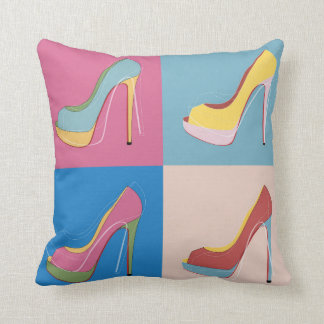 Cojín Decorativo LOUBOUTIN en estilo