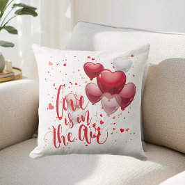 Cojín Decorativo Love Is In The Air Throw Pillow