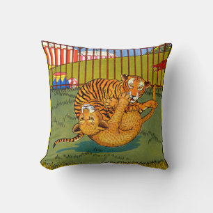 Cojín Decorativo lucha de tigres y leopardo