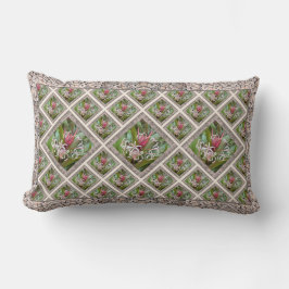 Cojín decorativo lumbar con las flores rosadas