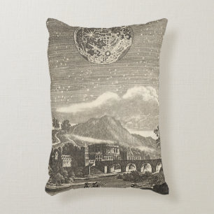 Cojín Decorativo Luna de la era del Renacimiento antiguo por Allain