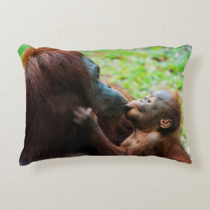 Cojín Decorativo Madre de orangután y bebé