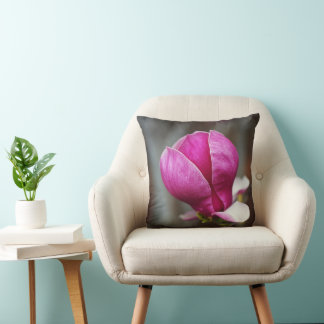Cojín Decorativo Magnolia Rosa en Floración Completa