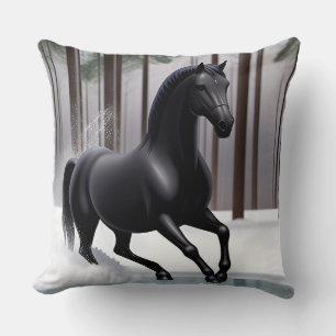 Cojín Decorativo Majestuoso caballo negro corriendo por un invierno