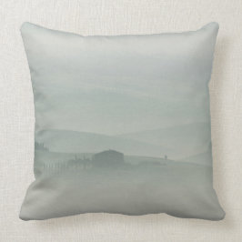 Cojín Decorativo Mañana en colores pastel en Toscana de niebla
