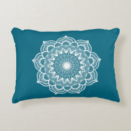 Cojín Decorativo Mandalá blanco sobre fondo azul
