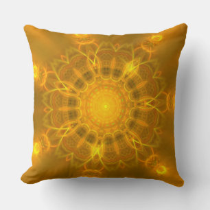 Cojín Decorativo Mandala Lace Lines fondo amarillo cálido
