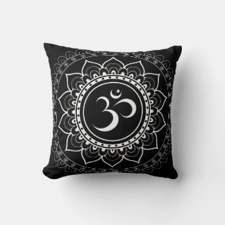 Cojín Decorativo Mandalá Om Negro