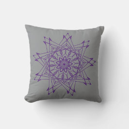 Cojín decorativo Mandala Royal Purple y Gray Sharp