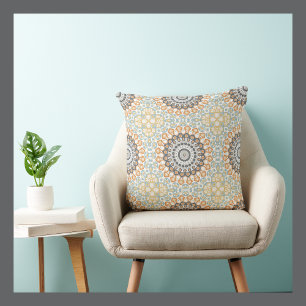 Cojín Decorativo Mandalas geométricas en naranja, gris y azul