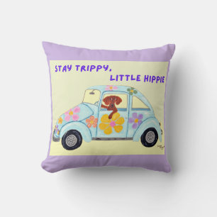 Cojín Decorativo Mantén la onda, pequeño hippie Dachshund en coche