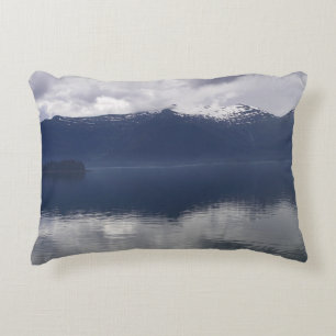 Cojín Decorativo Mar de Alaska brumoso en tonos azules