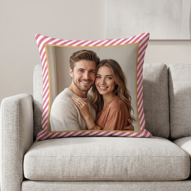Cojín Decorativo Marco de foto de franja diagonal rosa (Subido por el creador)