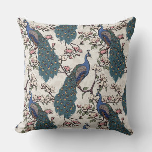 Cojín Decorativo Marfil Peacocks elegantes, flores de magnolia, ram