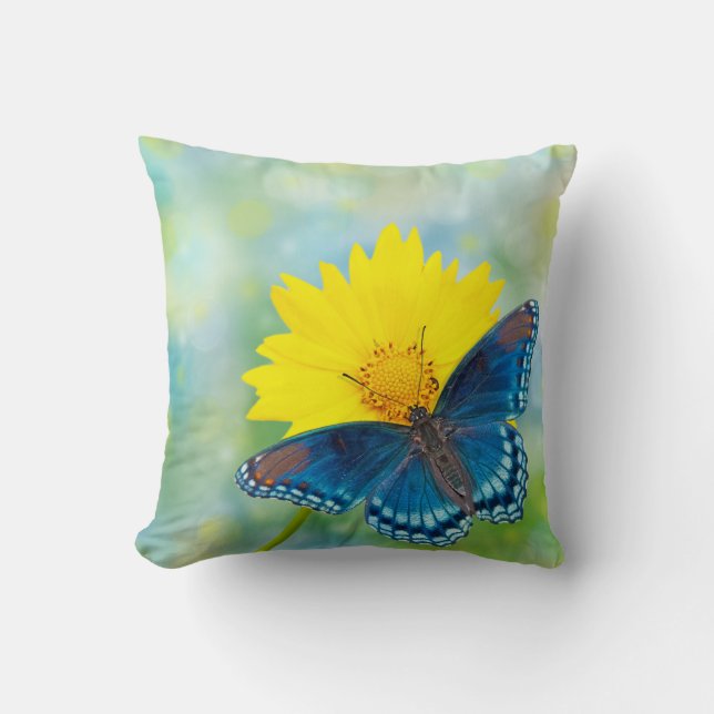 Cojín Decorativo Mariposa azul en amarillo (Anverso)