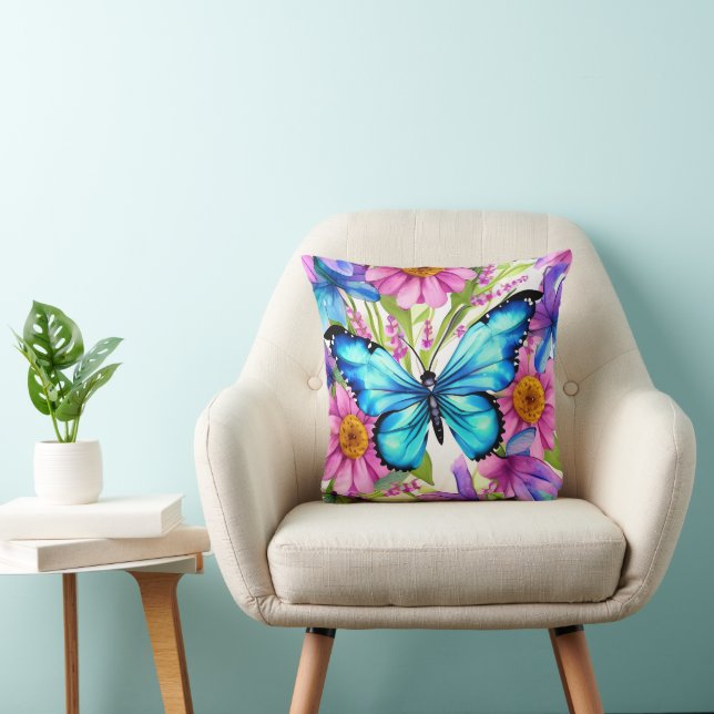 Cojín Decorativo Mariposa azul en un campo de flores (Silla)