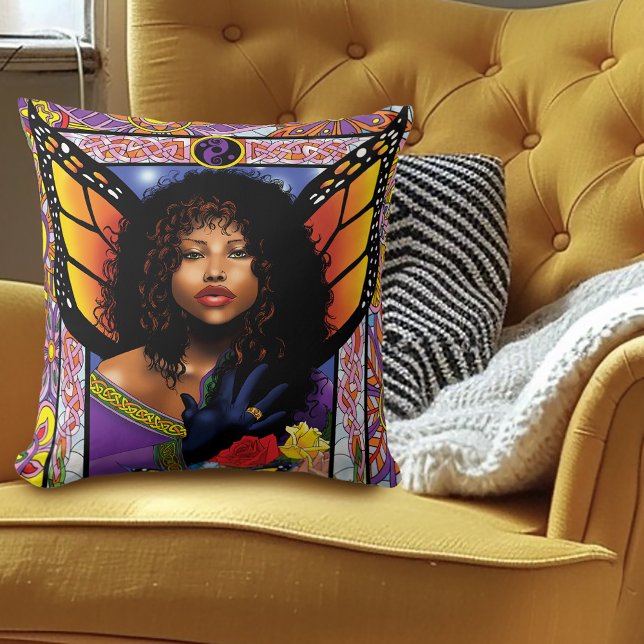 Cojín Decorativo Mariposa Monarca Hada Flor Púrpura (Subido por el creador)