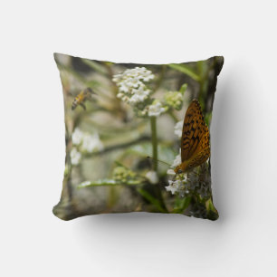 Cojín Decorativo Mariposa naranja y abeja