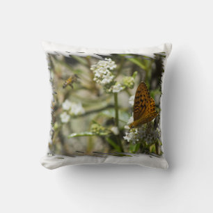 Cojín Decorativo Mariposa naranja y borde blanco de abeja