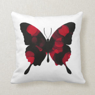Cojín Decorativo Mariposa roja ardiente