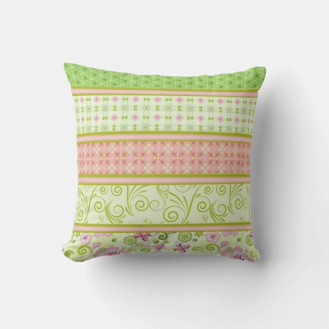 Cojín Decorativo Mariposa rosada y verde floral (Anverso)