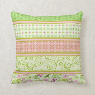 Cojín Decorativo Mariposa rosada y verde floral