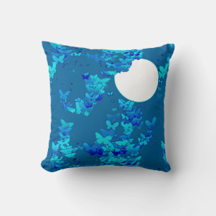 Cojín Decorativo Mariposas contra el cielo azul nocturno, lunares