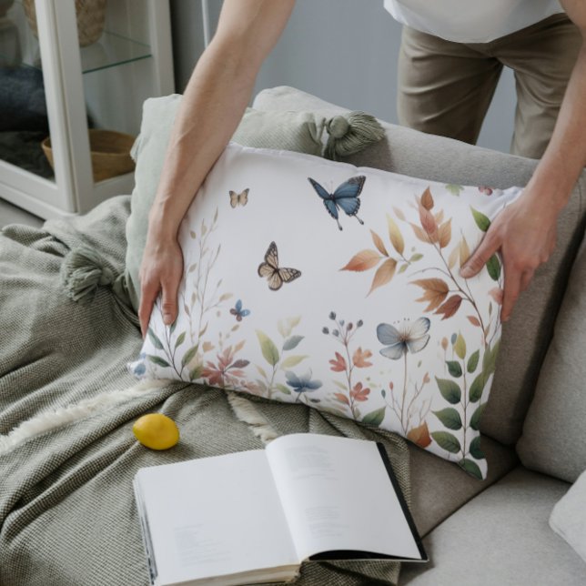 Cojín Decorativo Mariposas elegantes con un follaje exuberante (Subido por el creador)