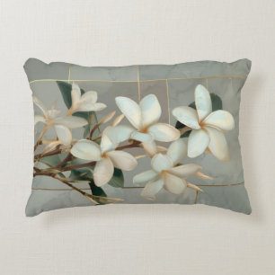 Cojín Decorativo Mármol de Línea Dorada y Flor de Magnolia Blanca