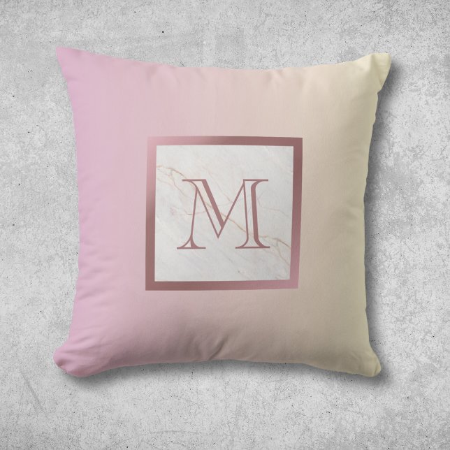 Cojín Decorativo Mármol dorado Rosa Monograma Ombre rosa (Subido por el creador)