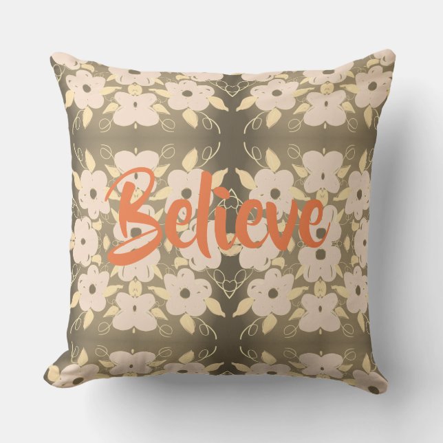 Cojín Decorativo Marrón con Flor De Engranaje (Anverso)