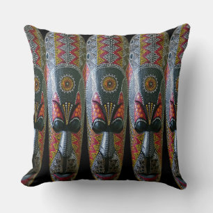 Cojín Decorativo Máscara tribal africana pintada a mano