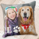 Cojín Decorativo Mascota  de impresión de traza de amor de perro pe<br><div class="desc">AMOR! Celebra a tu mejor amigo con una almohada de foto de perro única y personalizado. Sorprenda a su amante favorito del perro, ya sea un cumpleaños, el día de la madre, día de San Valentín o Navidades con esta almohada adorable de amante del perro. Esta almohada de diseño de...</div>