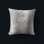 Cojín Decorativo Mejor día Rosa Boda metálico plateado<br><div class="desc">Mejor Día Boda Moderno Girly Moderno y Elegante Fiesta Metálico Plata Pillow,  perfecto para una elegante boda o ducha nupcial. Esta almohada fiesta es perfecta para un regalo de Boda de ducha nupcial. Si necesita elementos coincidentes adicionales,  póngase en contacto con el diseñador.</div>