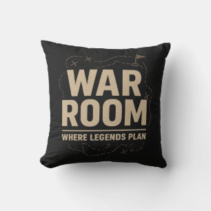 Cojín Decorativo Mentalidad de Sala de Guerra — Enfoque, Estrategia