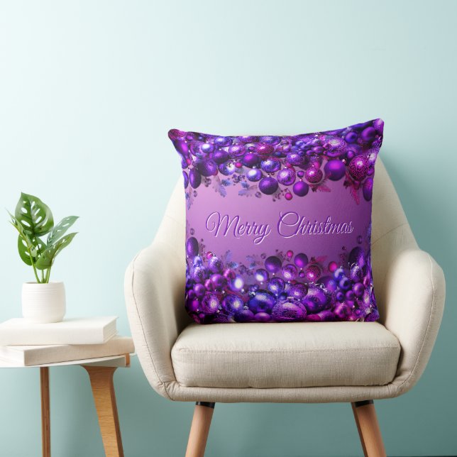 Cojín Decorativo Merry Christmas Throw Pillow in Royal Purple Decor (Silla)