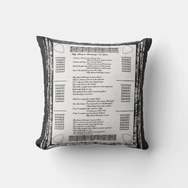 Cojín Decorativo Mi Corazón Te Pertenece (Anverso)