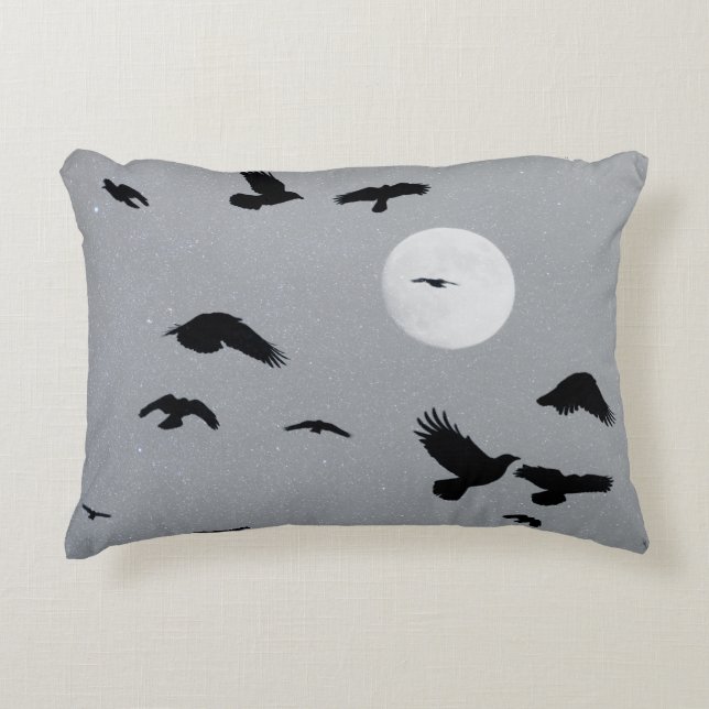 Cojín Decorativo Mientras los cuervos vuelan (Anverso)