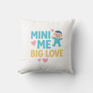 Cojín Decorativo Mini yo, gran amor - diseño de bebé con corazones
