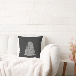 Cojín Decorativo Minimalista Grunge Fantasma Leyendo Libro en Calab