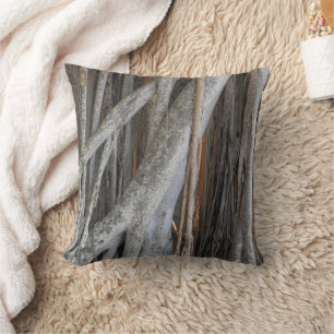 Cojín Decorativo Mirando a través del árbol de Banyan