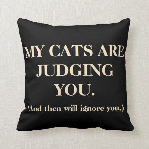 Cojín Decorativo Mis Gatos Te Juzgan