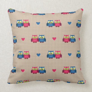 Cojín Decorativo Modelo comprobado con los búhos del amor