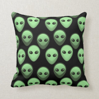 Cojín Decorativo Modelo extranjero verde y negro